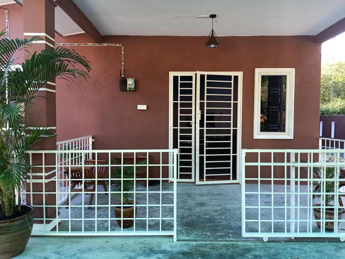 Aliza Scawa Homestay 瓜拉比拉 外观 照片